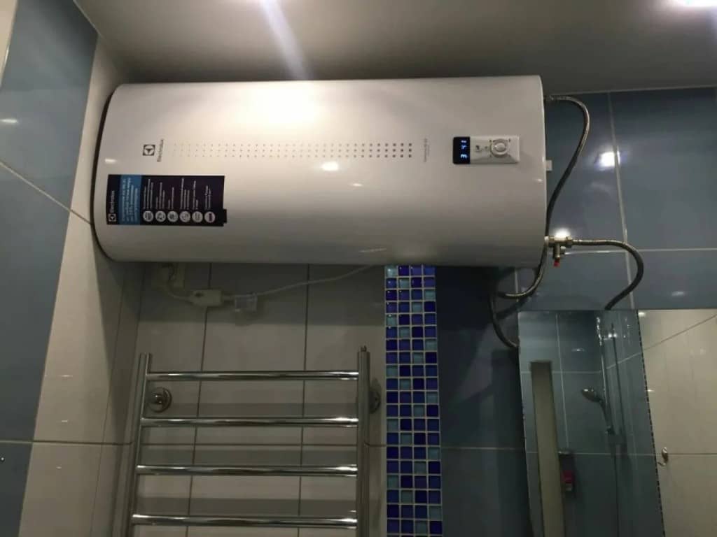 Демонтаж бойлера — горизонтальный бойлер Electrolux